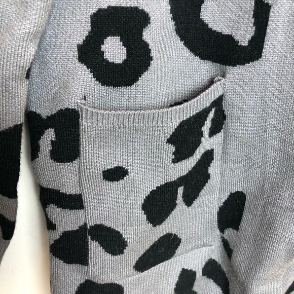 Leopard Print Cardigan NWOT - Picture 3 of 3